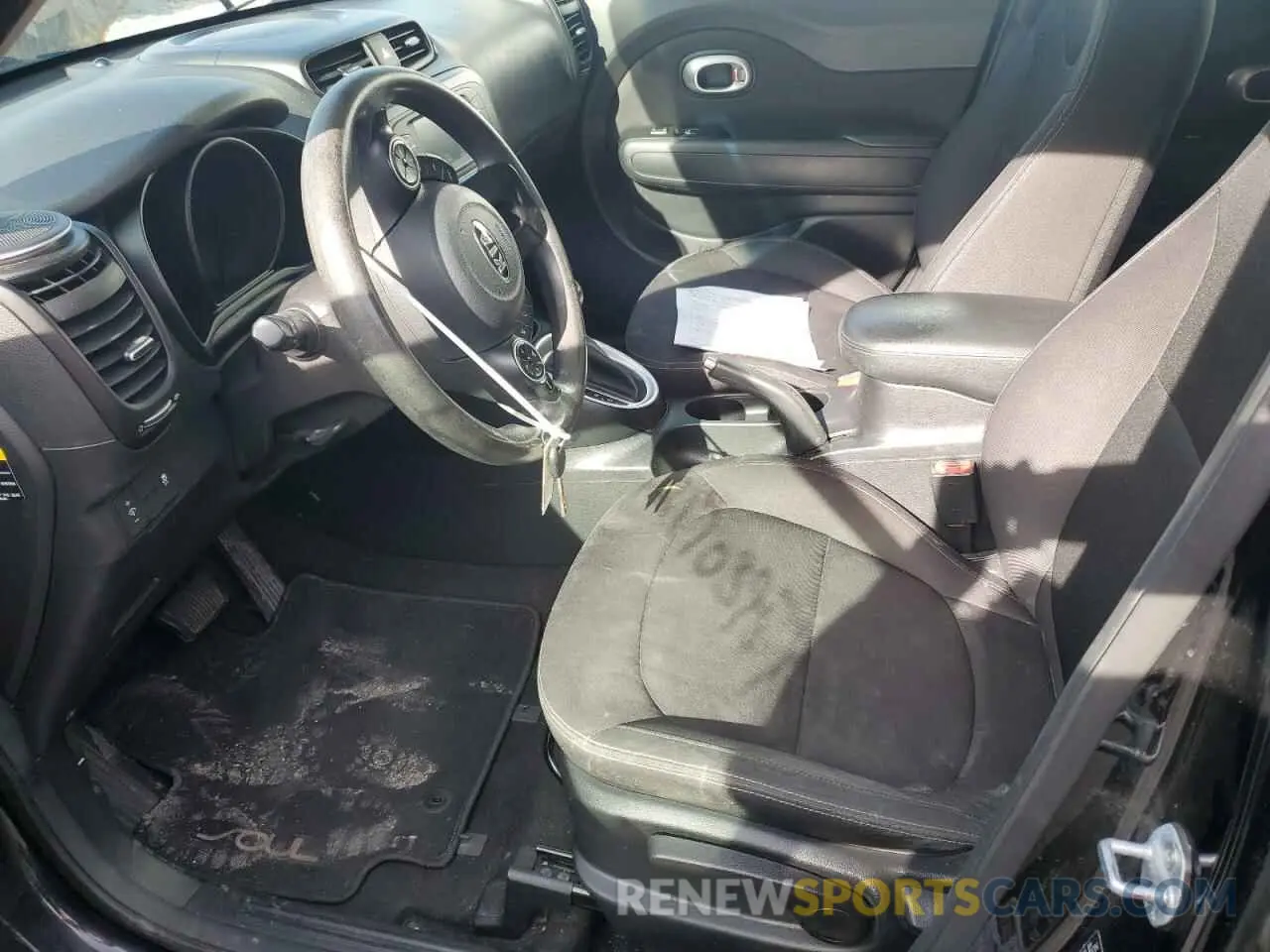 7 fotografías del automóvil dañado KNDJN2A27K7913933 KIA SOUL 2019