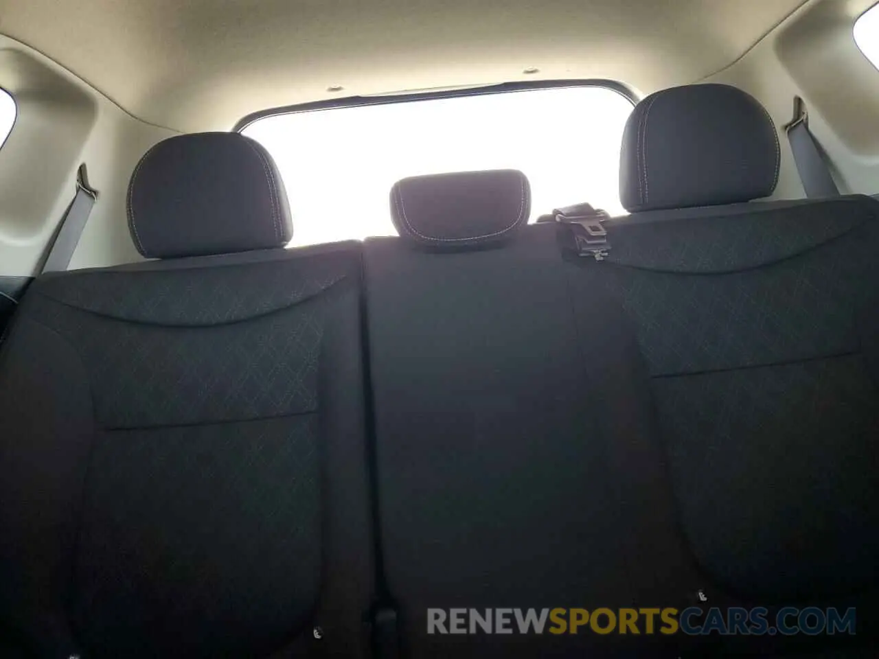 10 fotografías del automóvil dañado KNDJN2A28K7002798 KIA SOUL 2019