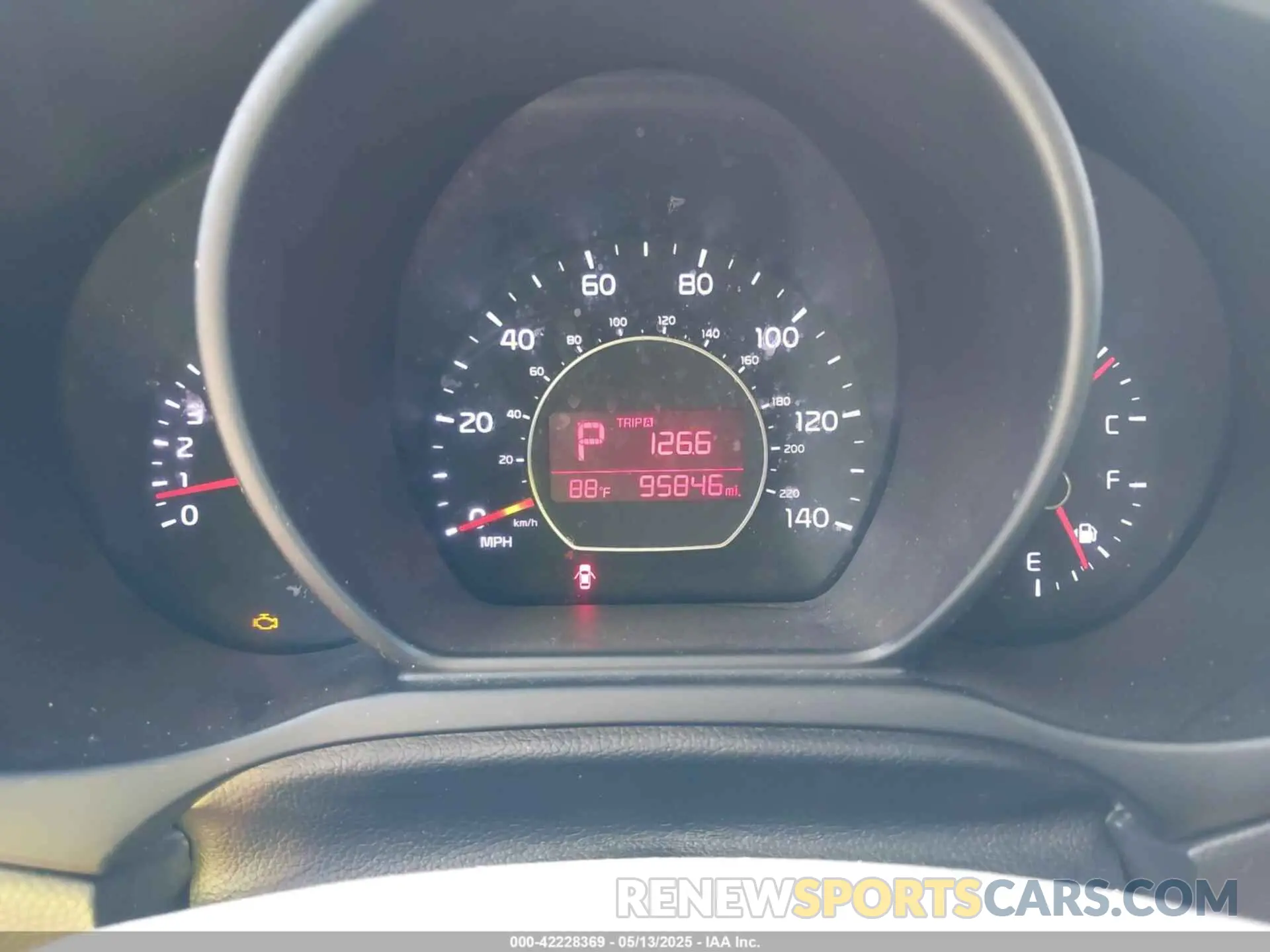 7 fotografías del automóvil dañado KNDJN2A28K7010934 KIA SOUL 2019