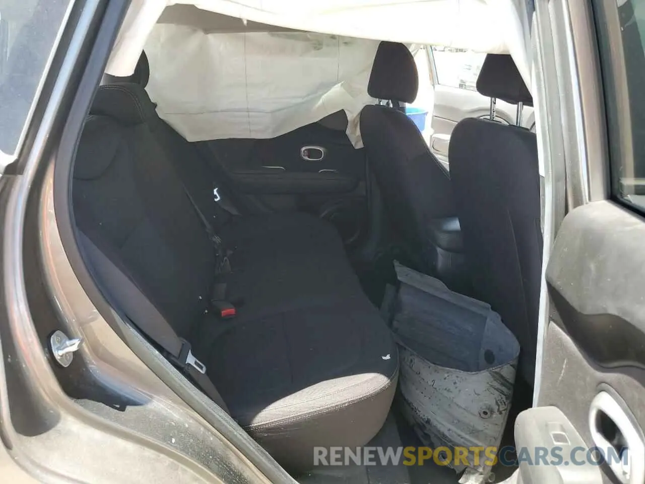10 fotografías del automóvil dañado KNDJN2A28K7019147 KIA SOUL 2019