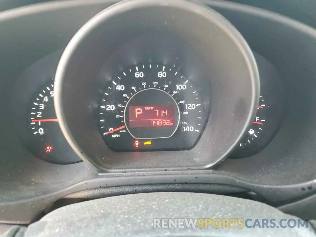 9 fotografías del automóvil dañado KNDJN2A28K7019147 KIA SOUL 2019