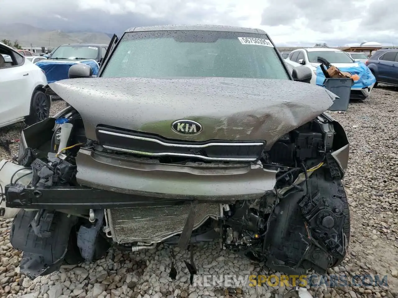 5 fotografías del automóvil dañado KNDJN2A28K7025384 KIA SOUL 2019