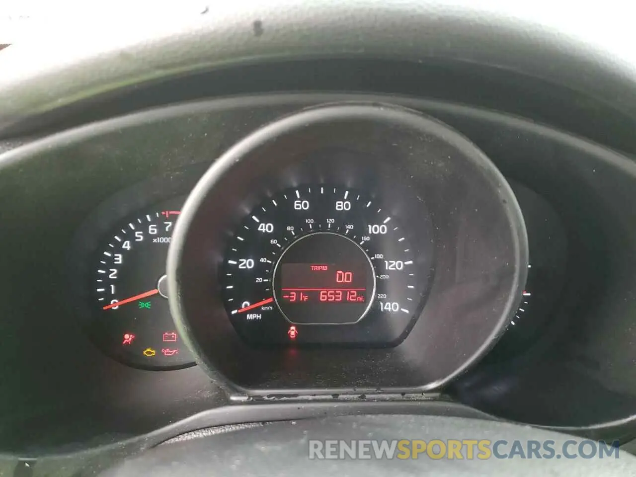 9 fotografías del automóvil dañado KNDJN2A28K7025384 KIA SOUL 2019