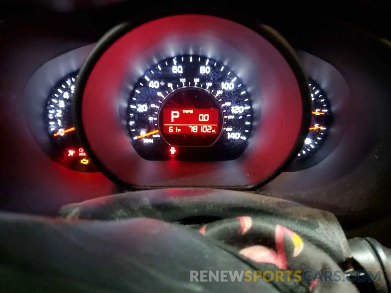 9 fotografías del automóvil dañado KNDJN2A28K7657575 KIA SOUL 2019