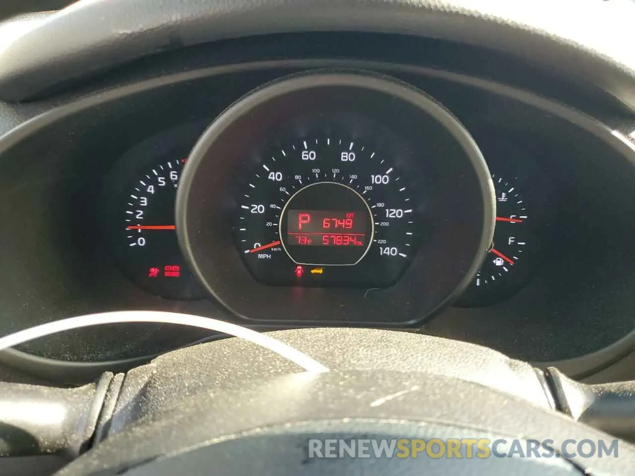 9 fotografías del automóvil dañado KNDJN2A28K7666566 KIA SOUL 2019