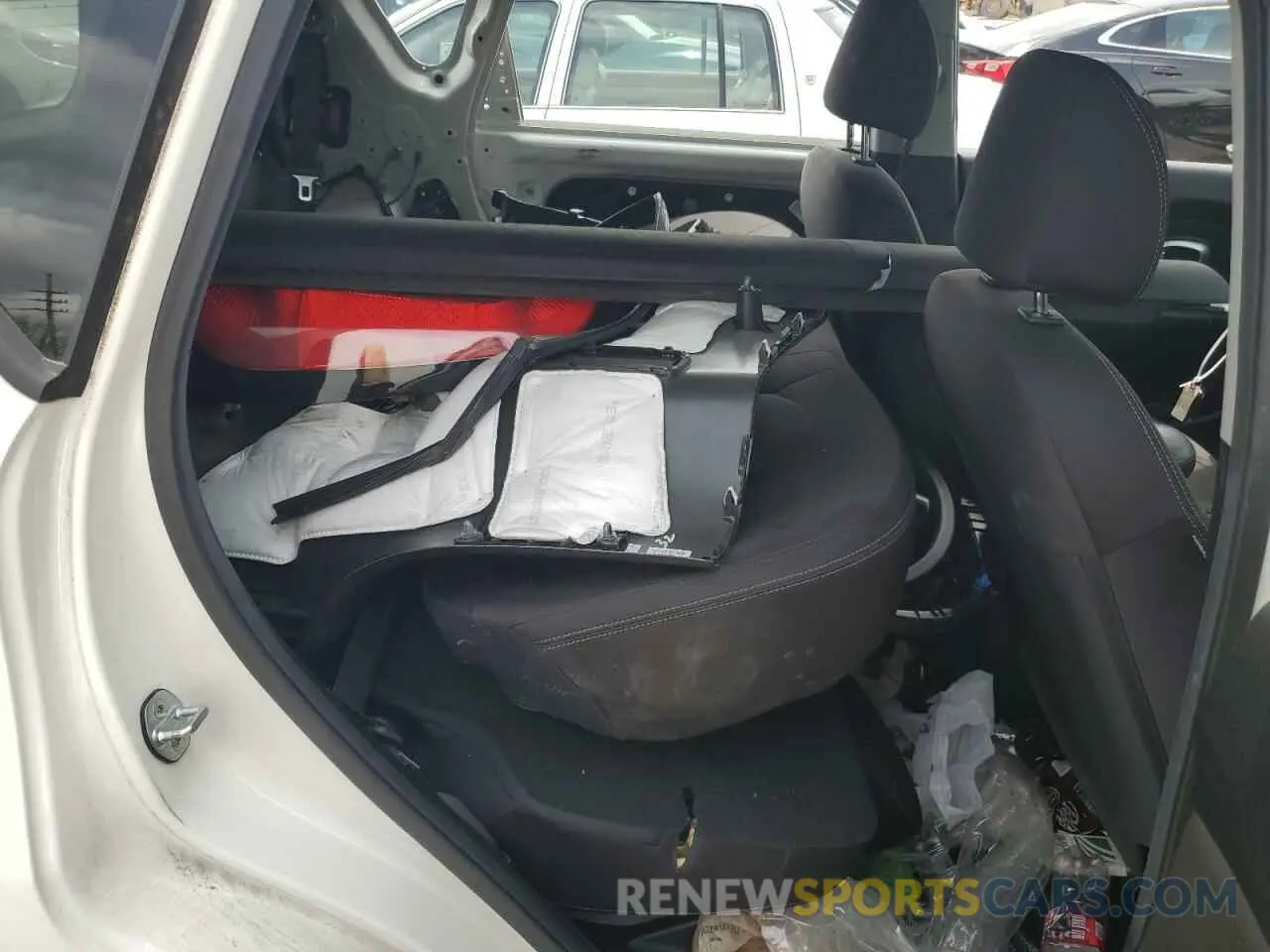 10 fotografías del automóvil dañado KNDJN2A29K7018427 KIA SOUL 2019