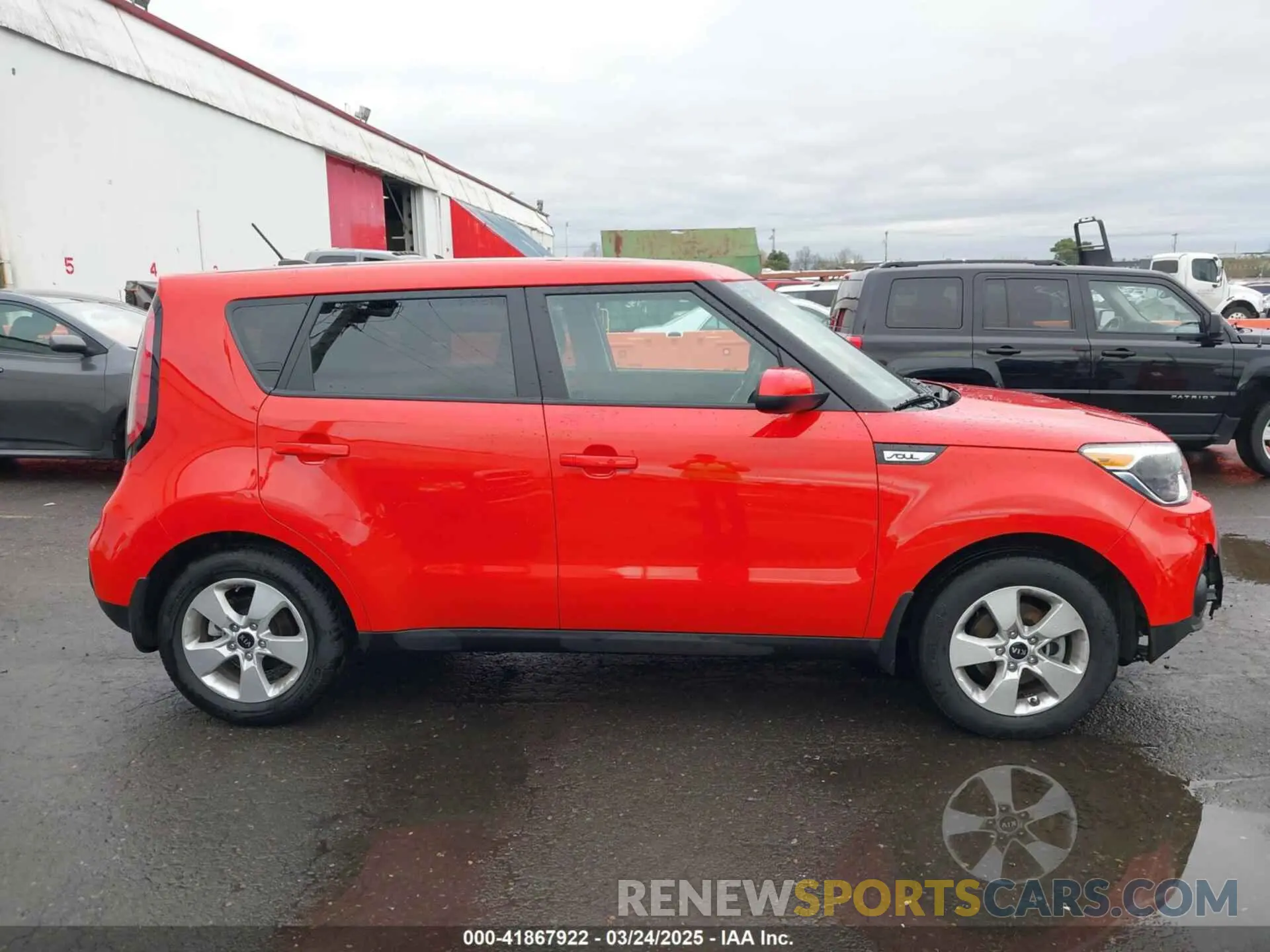 13 fotografías del automóvil dañado KNDJN2A29K7650098 KIA SOUL 2019