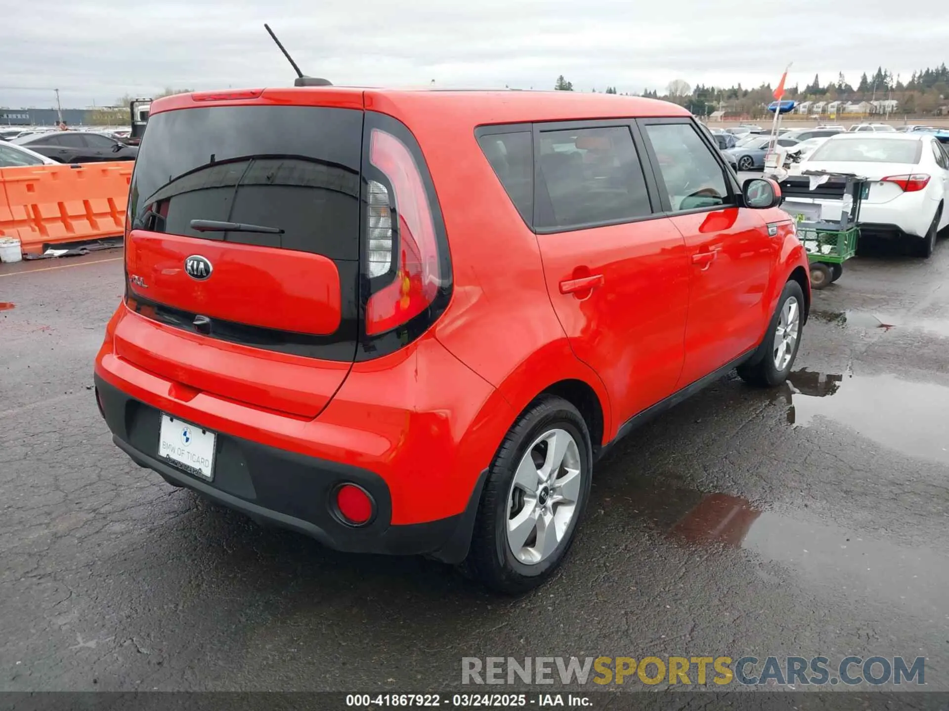 4 fotografías del automóvil dañado KNDJN2A29K7650098 KIA SOUL 2019