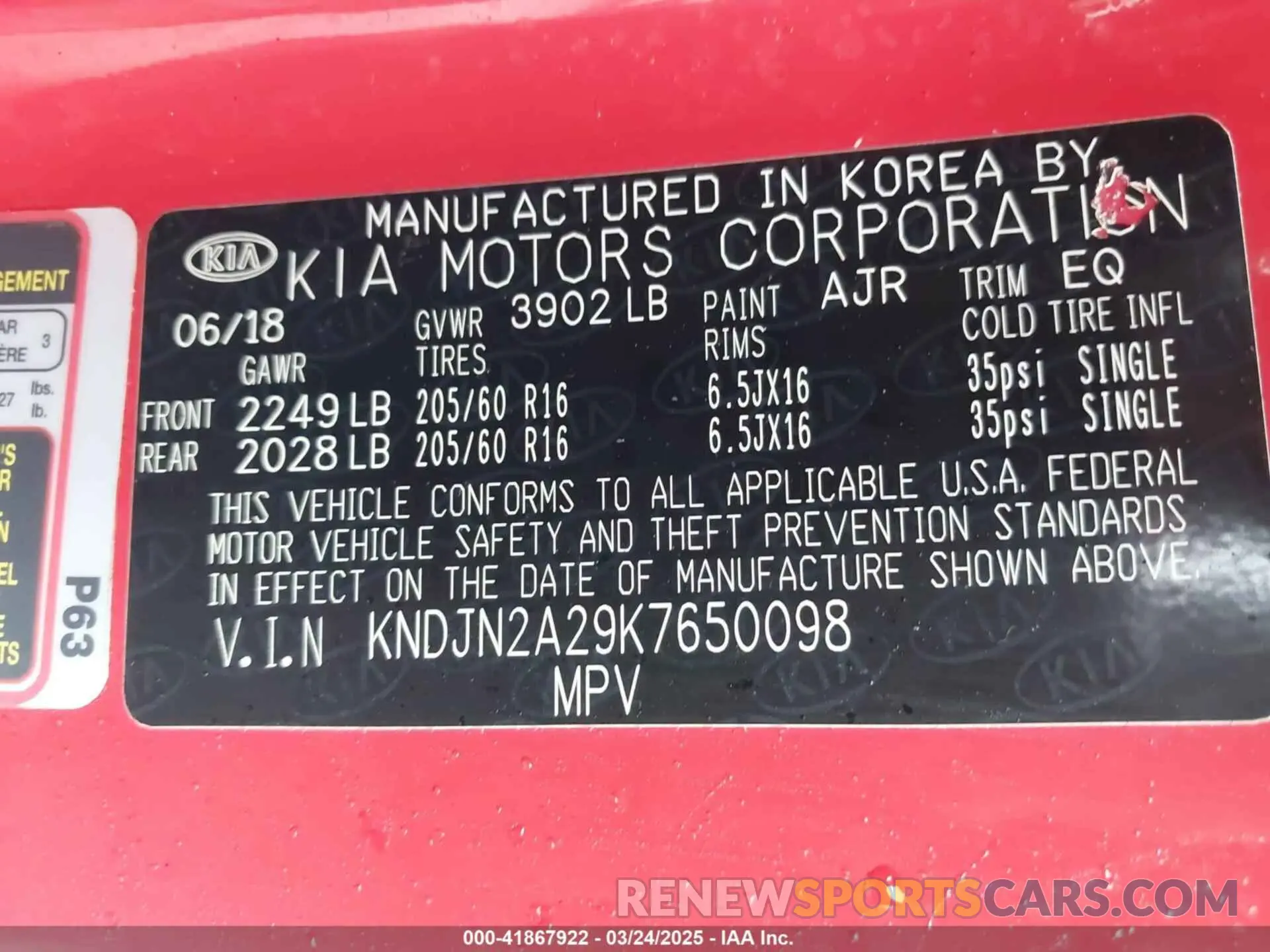 9 fotografías del automóvil dañado KNDJN2A29K7650098 KIA SOUL 2019