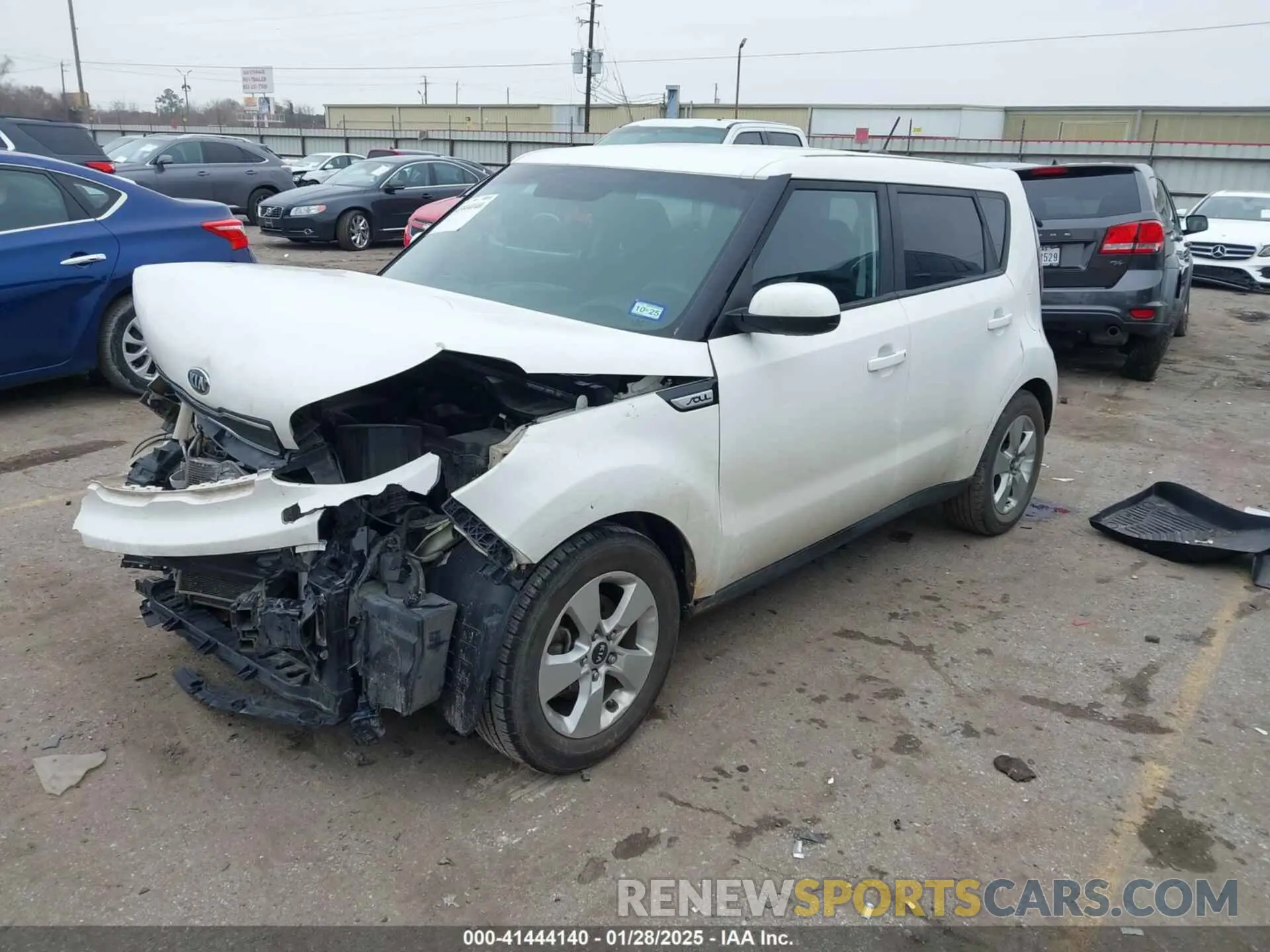 2 fotografías del automóvil dañado KNDJN2A29K7669721 KIA SOUL 2019