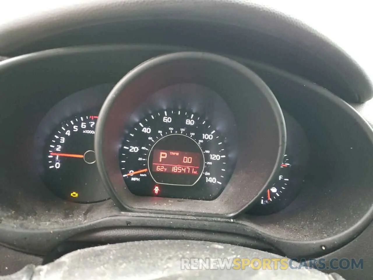9 fotografías del automóvil dañado KNDJN2A29K7687250 KIA SOUL 2019