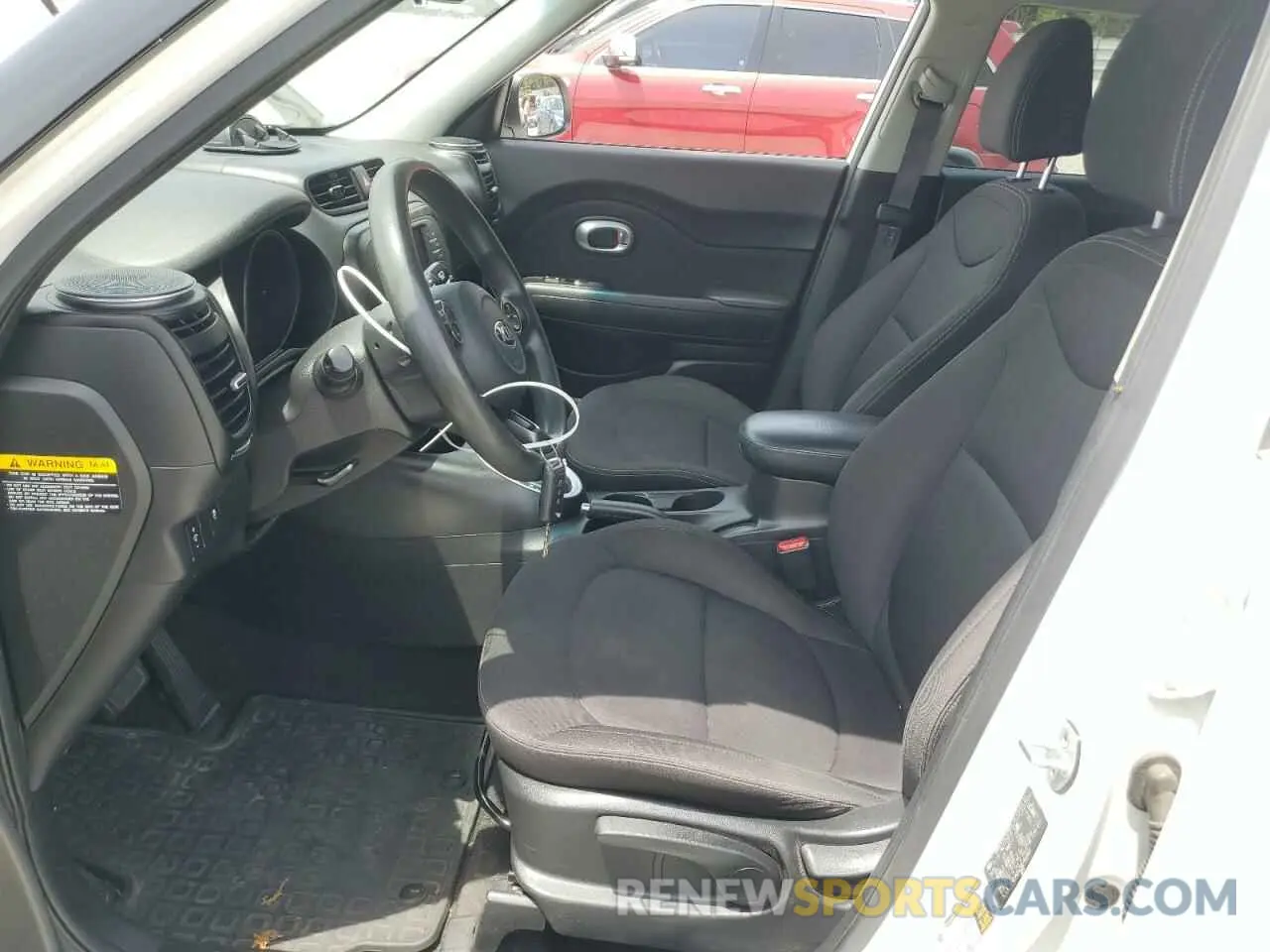 7 fotografías del automóvil dañado KNDJN2A29K7918583 KIA SOUL 2019