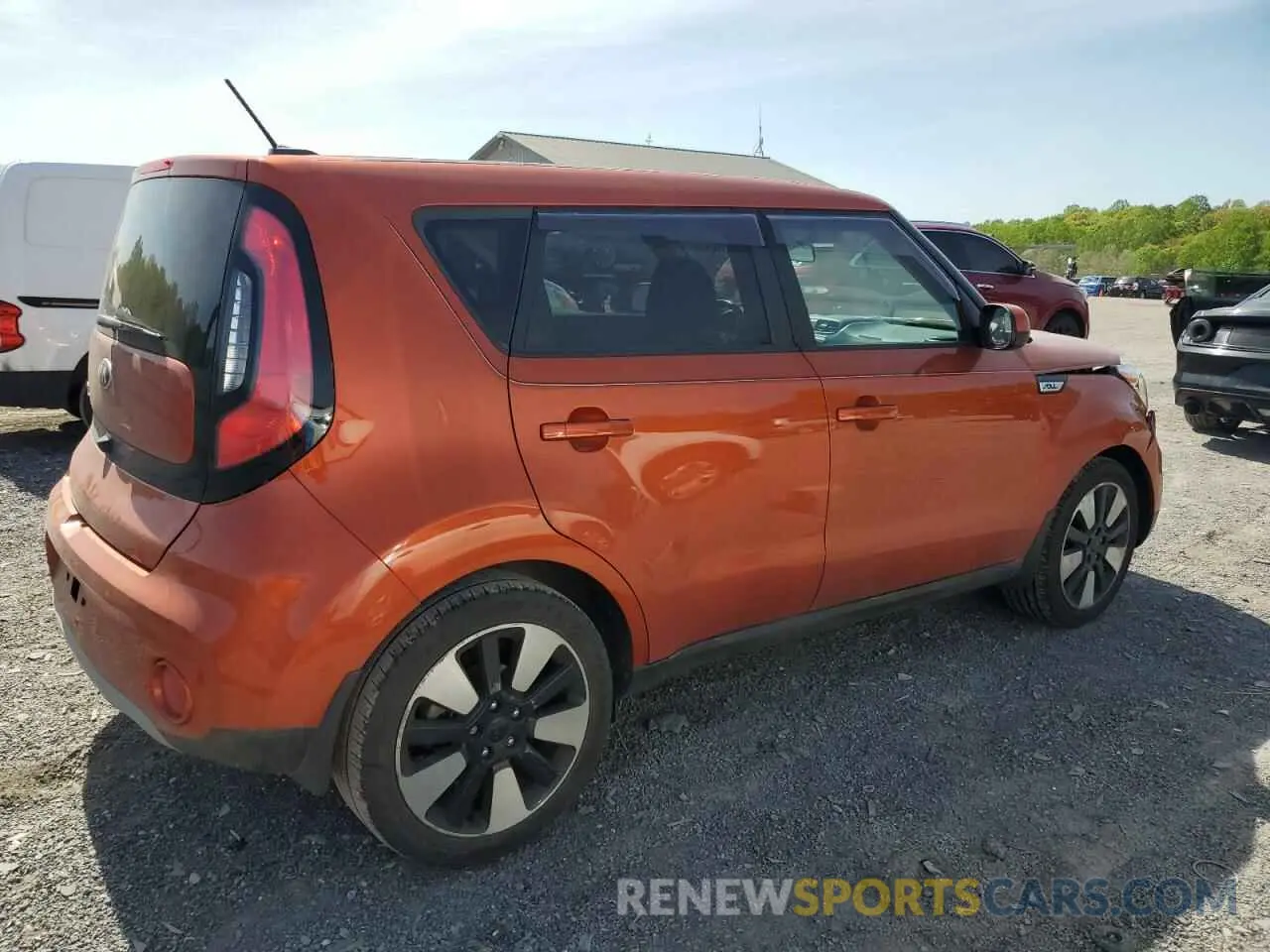 3 fotografías del automóvil dañado KNDJP3A50K7633474 KIA SOUL 2019