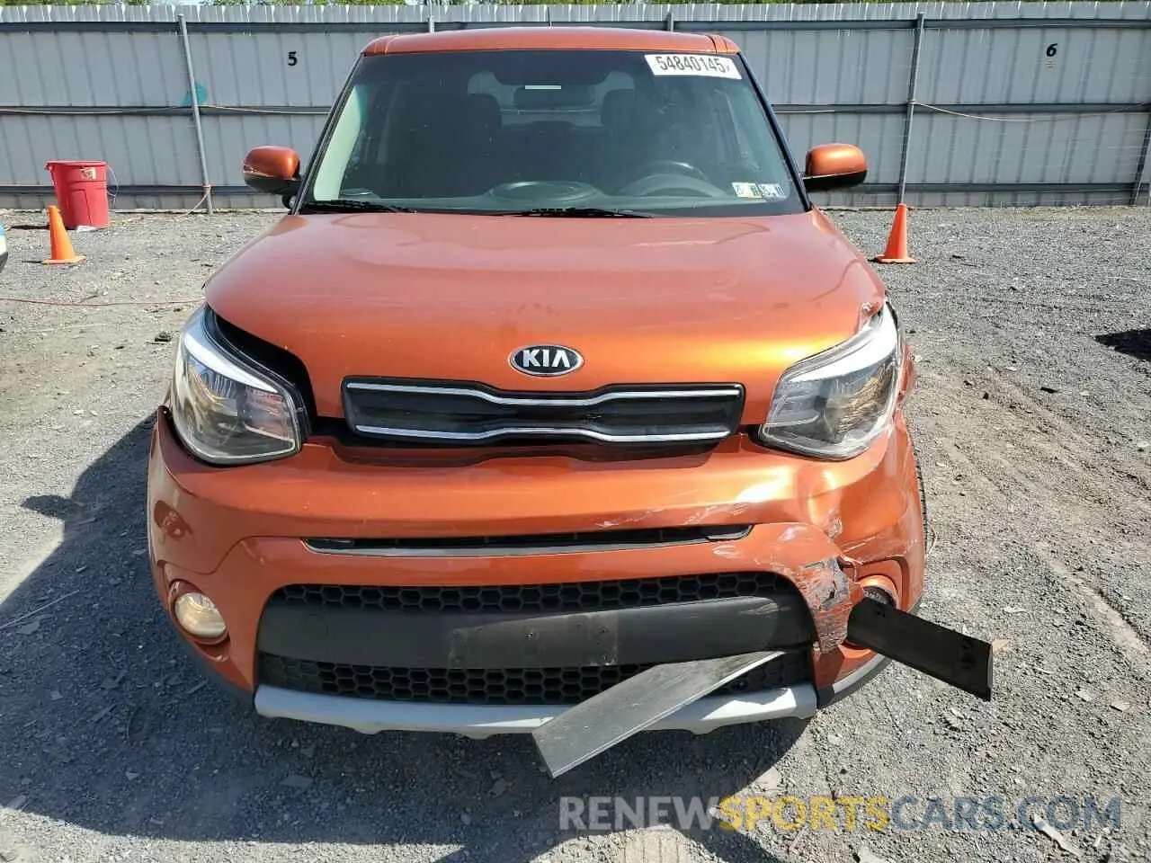 5 fotografías del automóvil dañado KNDJP3A50K7633474 KIA SOUL 2019