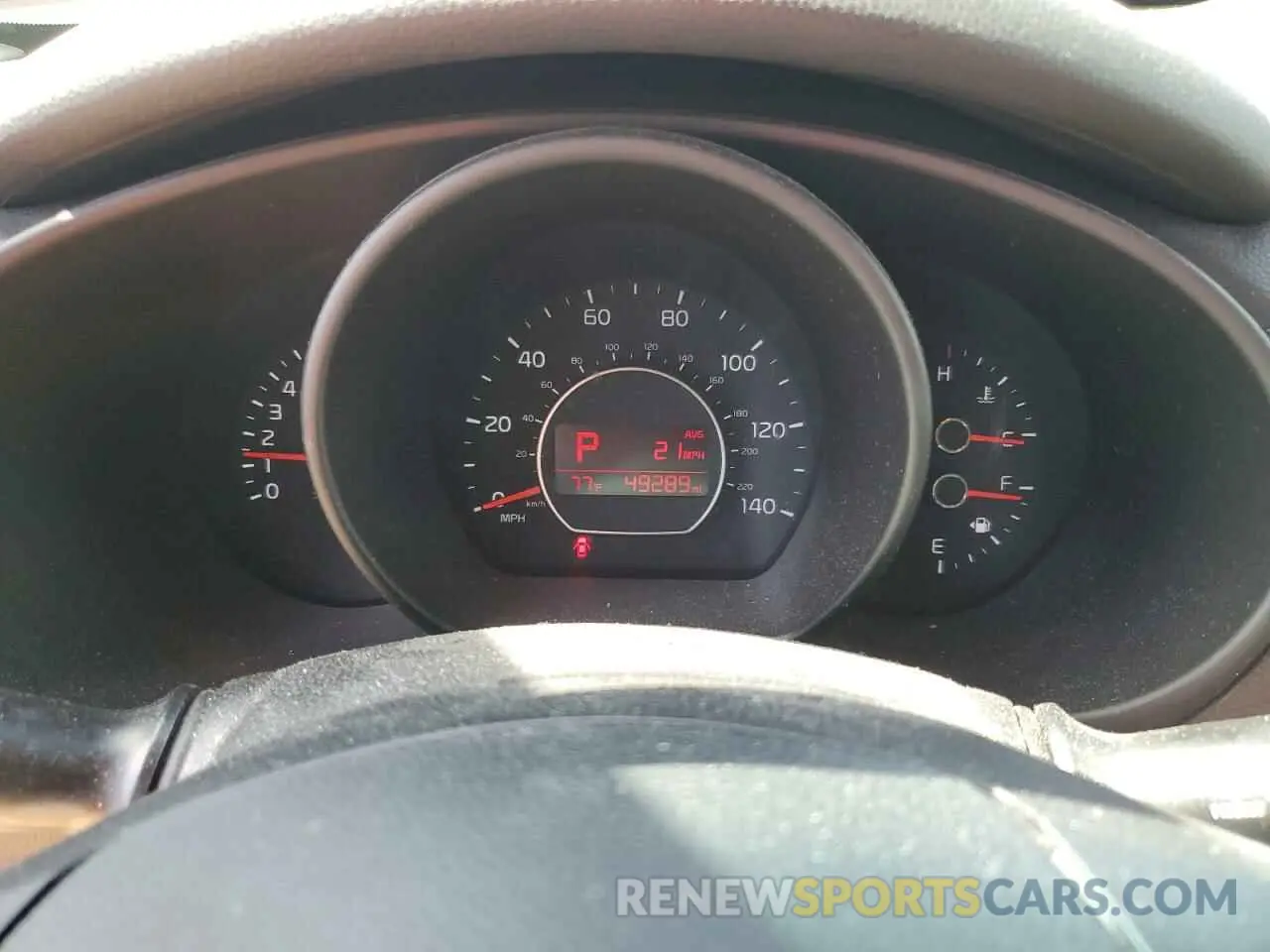 9 fotografías del automóvil dañado KNDJP3A50K7633474 KIA SOUL 2019