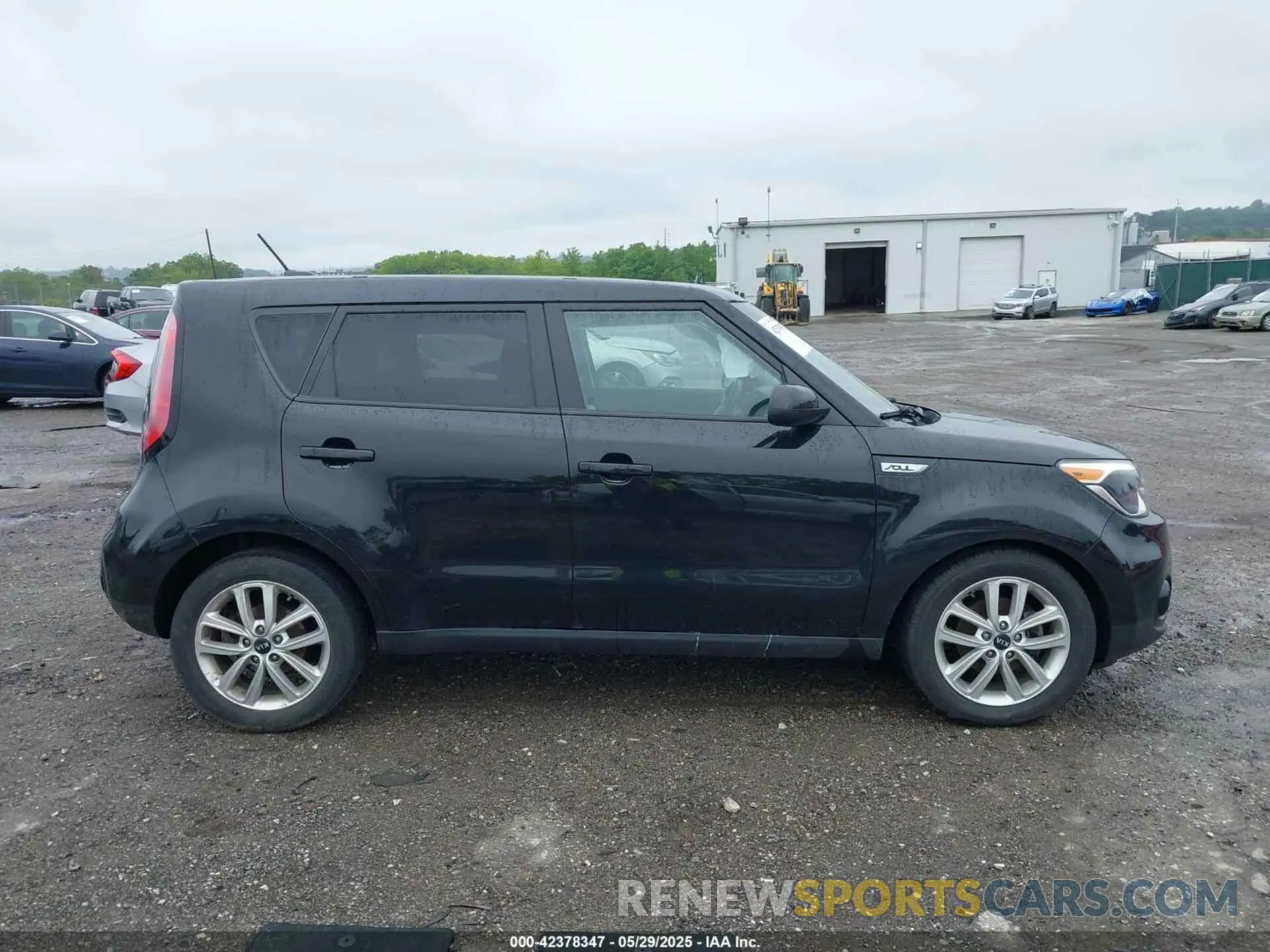 14 fotografías del automóvil dañado KNDJP3A50K7918465 KIA SOUL 2019