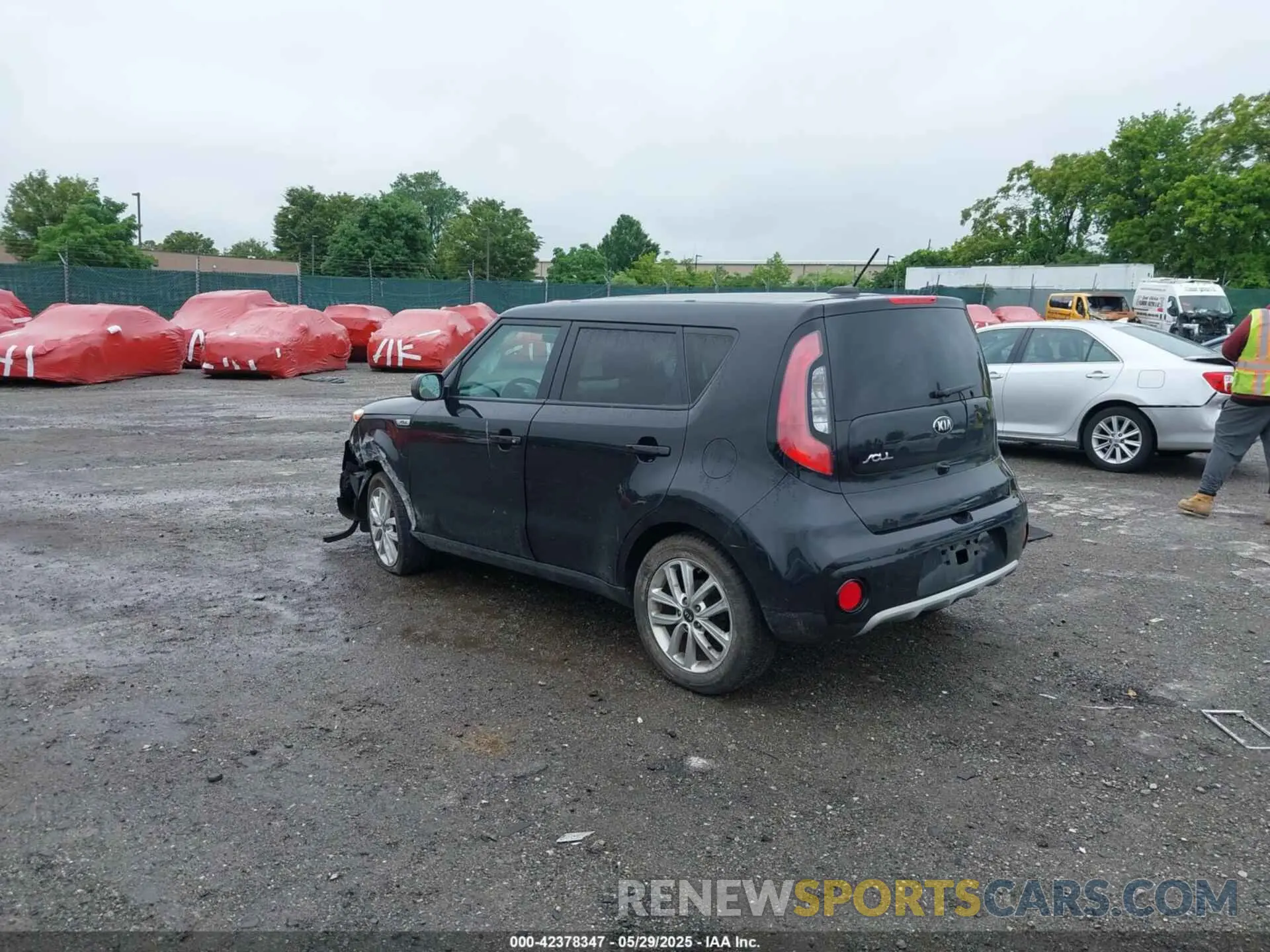3 fotografías del automóvil dañado KNDJP3A50K7918465 KIA SOUL 2019