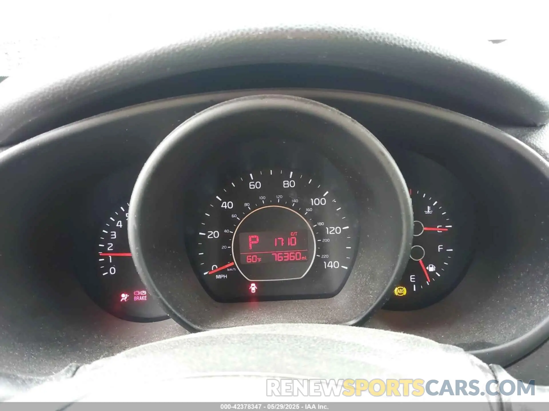 7 fotografías del automóvil dañado KNDJP3A50K7918465 KIA SOUL 2019