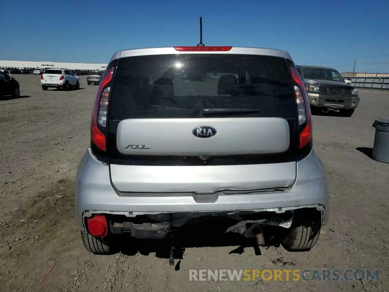 6 fotografías del automóvil dañado KNDJP3A51K7000093 KIA SOUL 2019