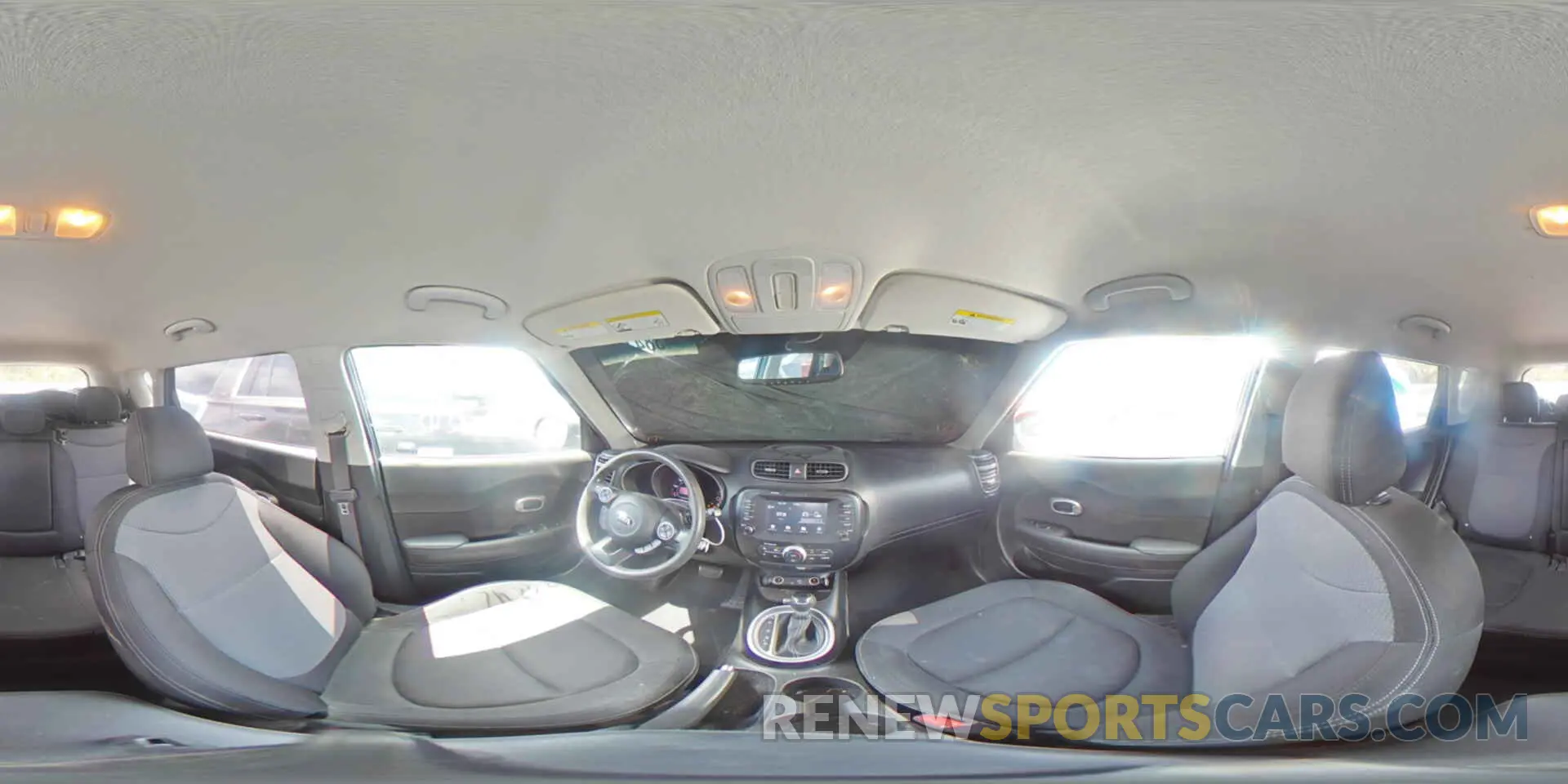 15 fotografías del automóvil dañado KNDJP3A51K7012194 KIA SOUL 2019