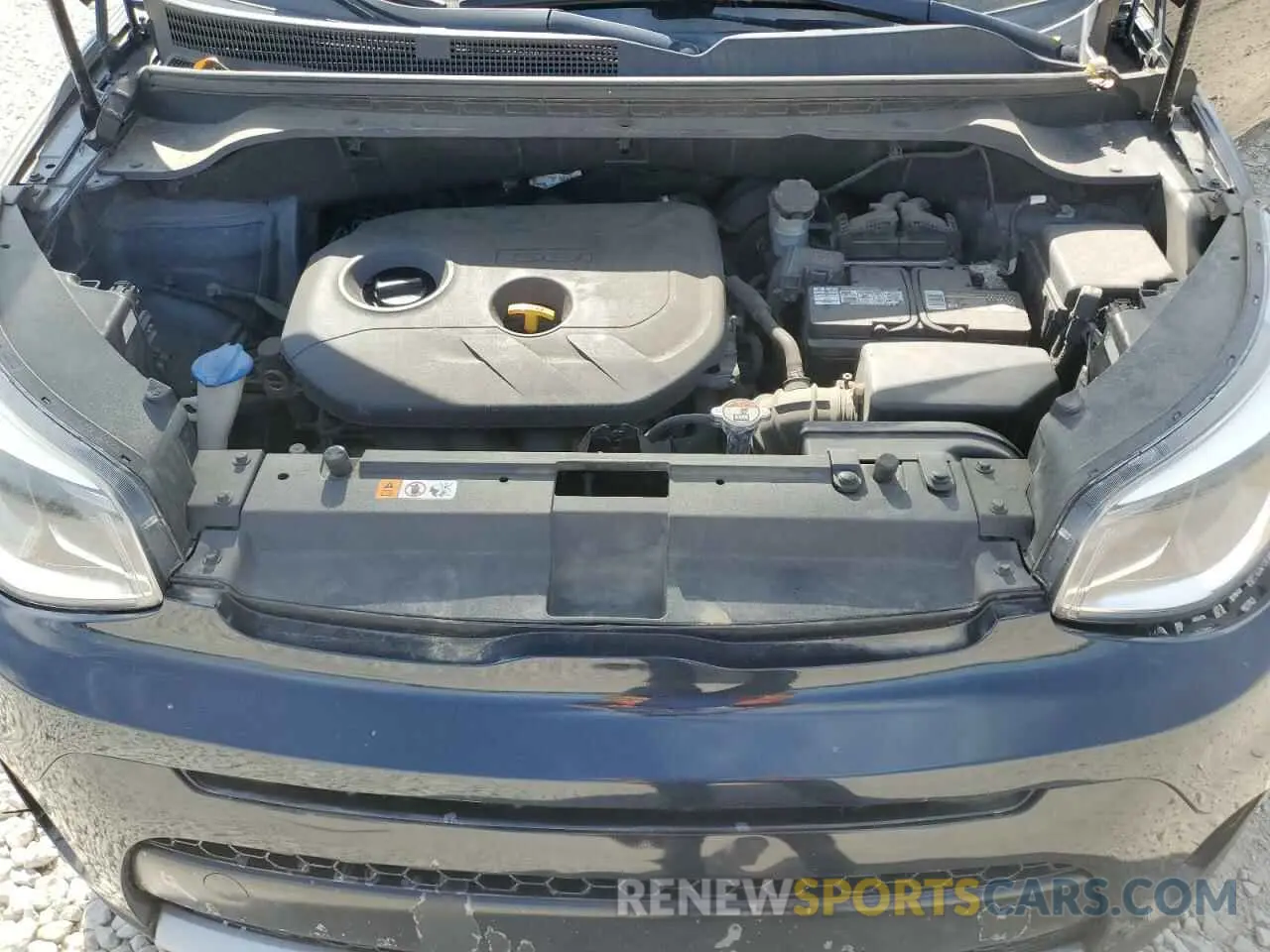 11 fotografías del automóvil dañado KNDJP3A51K7641129 KIA SOUL 2019