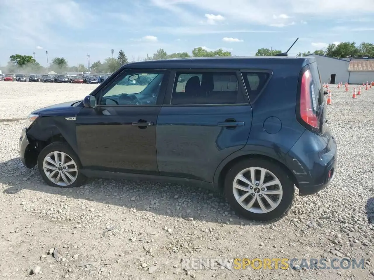 2 fotografías del automóvil dañado KNDJP3A51K7641129 KIA SOUL 2019