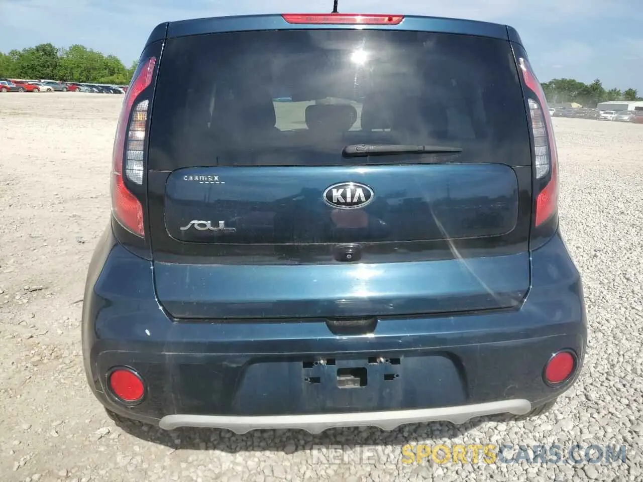 6 fotografías del automóvil dañado KNDJP3A51K7641129 KIA SOUL 2019