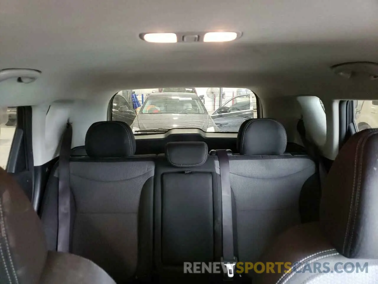 10 fotografías del automóvil dañado KNDJP3A51K7676205 KIA SOUL 2019