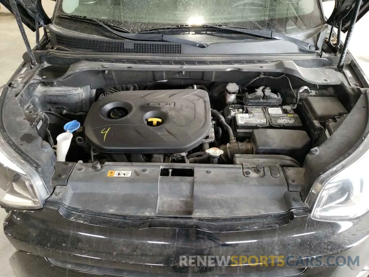 13 fotografías del automóvil dañado KNDJP3A51K7676205 KIA SOUL 2019