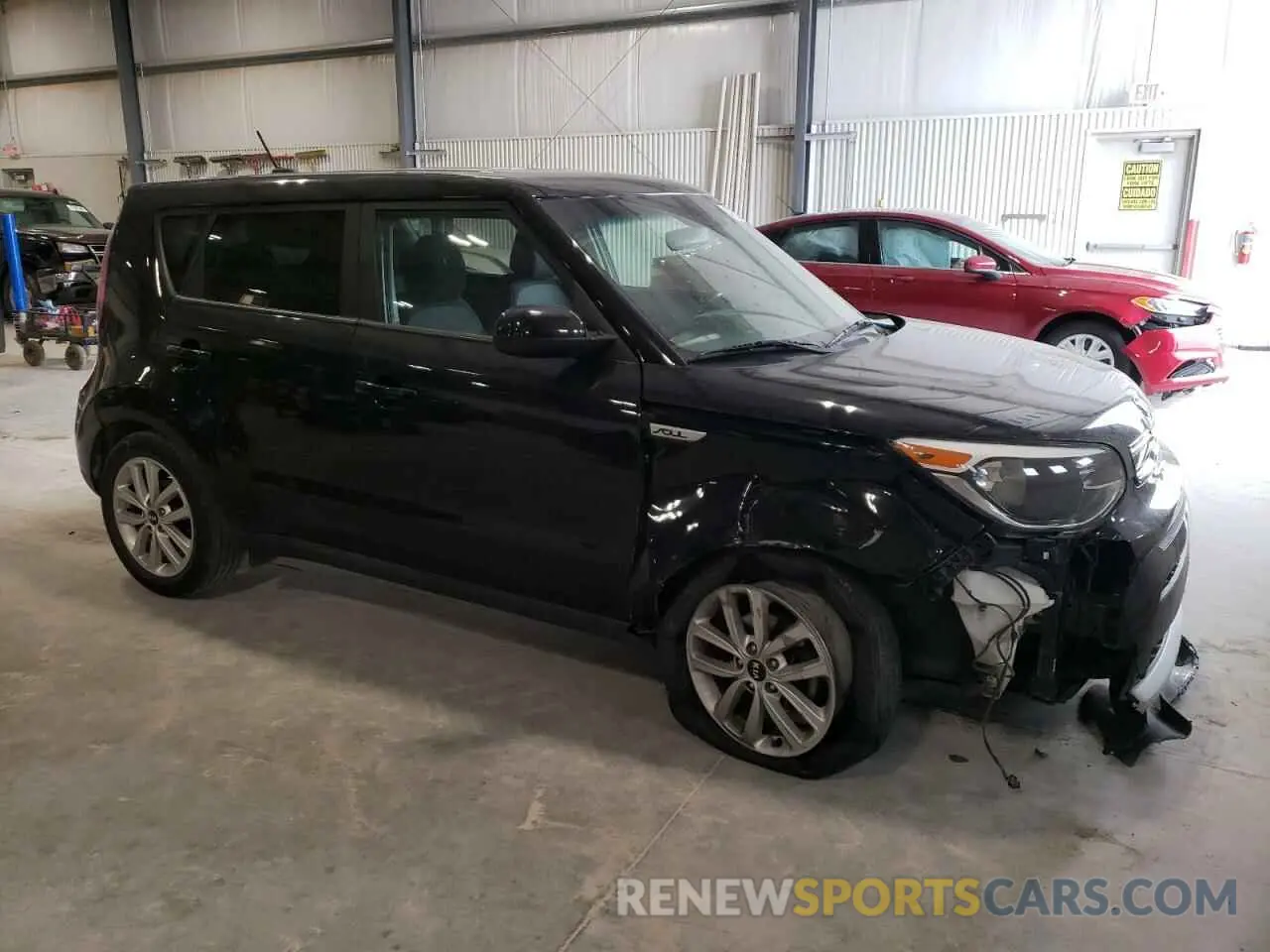 4 fotografías del automóvil dañado KNDJP3A51K7676205 KIA SOUL 2019