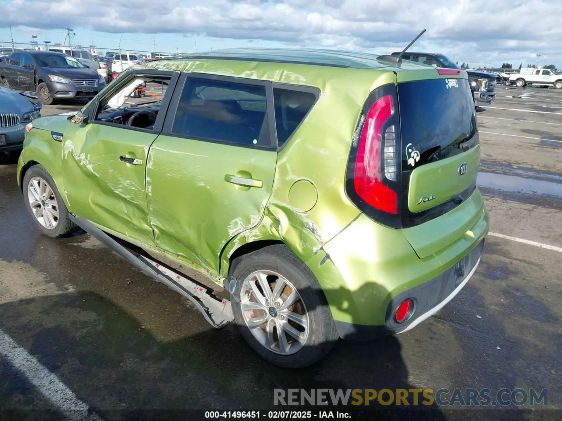 3 fotografías del automóvil dañado KNDJP3A51K7914196 KIA SOUL 2019