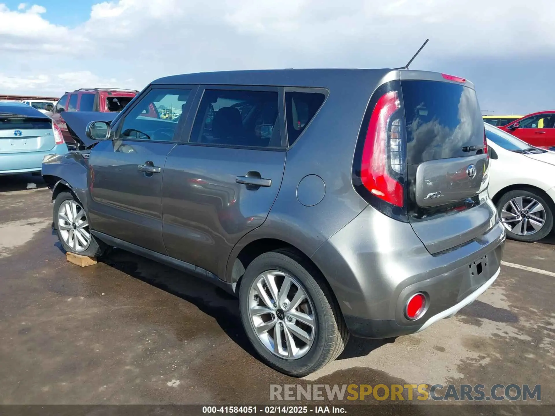 3 fotografías del automóvil dañado KNDJP3A52K7007909 KIA SOUL 2019