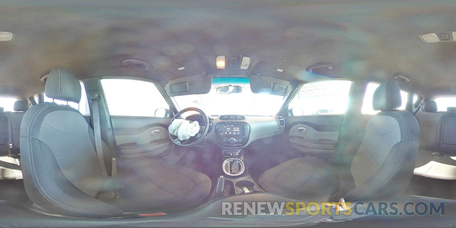 14 fotografías del automóvil dañado KNDJP3A53K7000970 KIA SOUL 2019