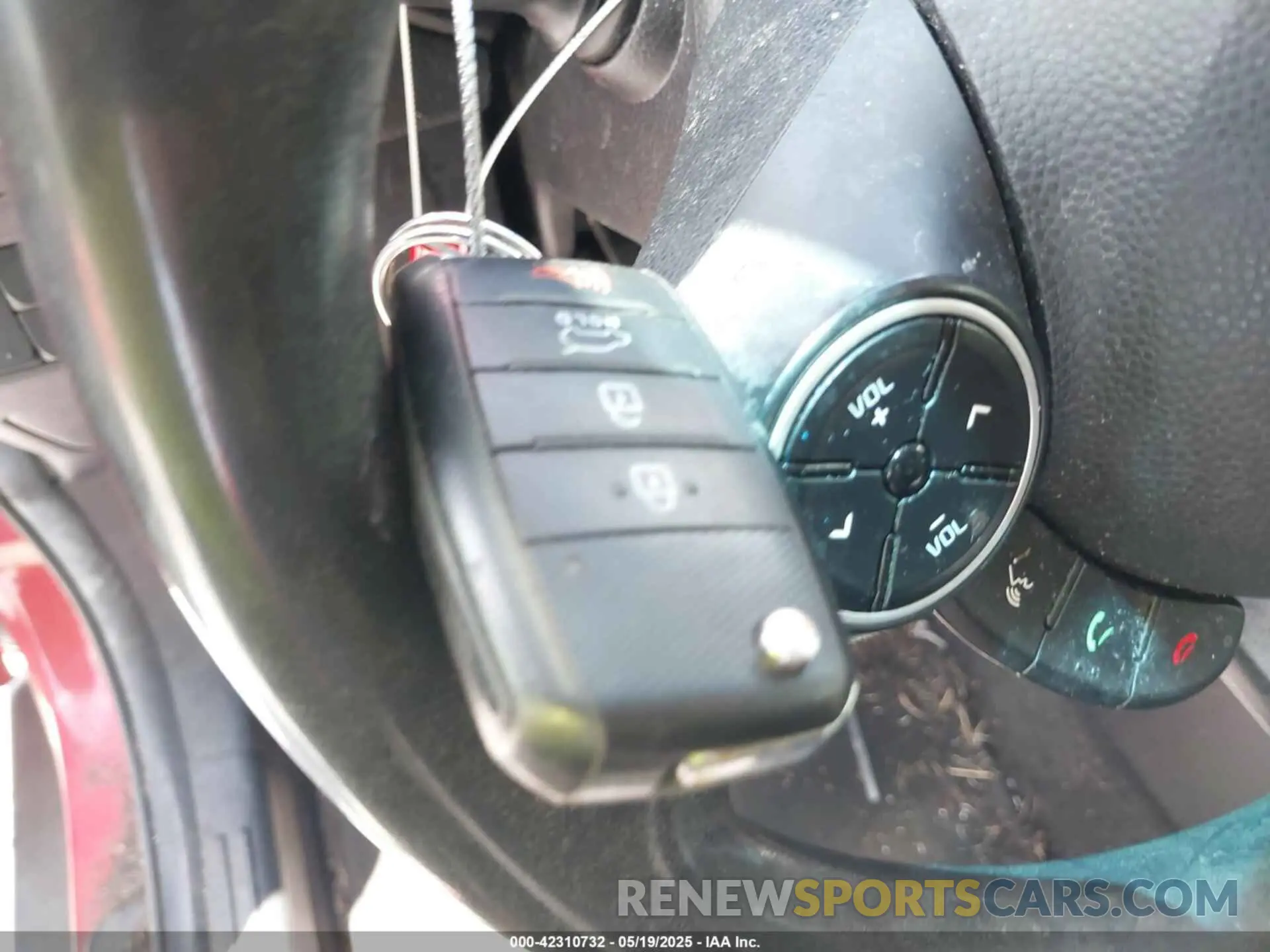 11 fotografías del automóvil dañado KNDJP3A53K7632139 KIA SOUL 2019