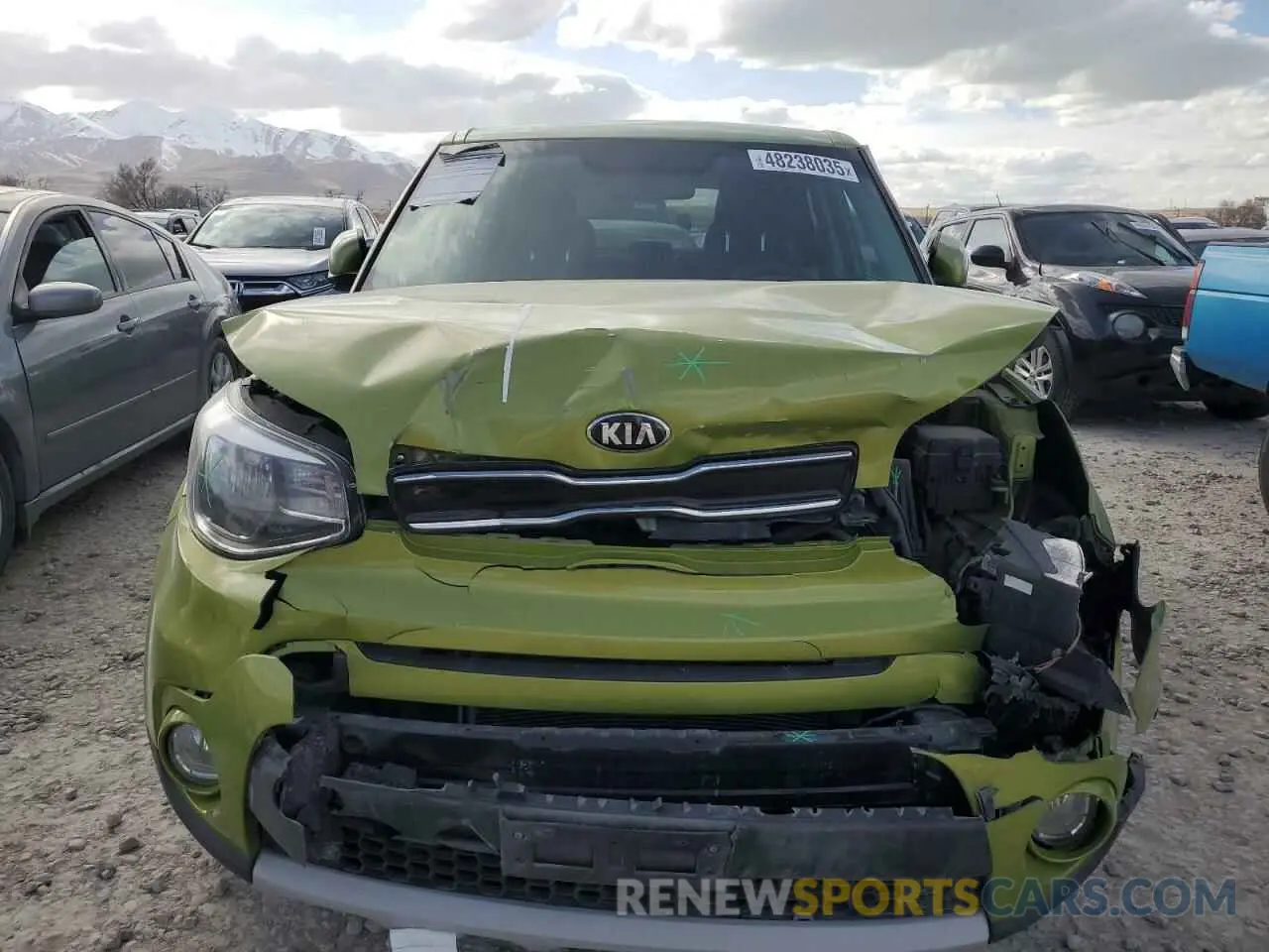 5 fotografías del automóvil dañado KNDJP3A54K7910384 KIA SOUL 2019