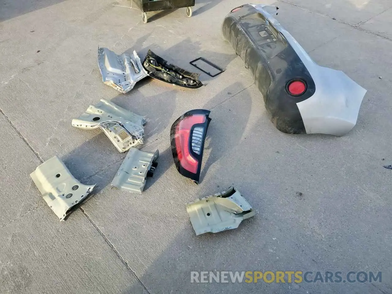 12 fotografías del automóvil dañado KNDJP3A55K7637181 KIA SOUL 2019