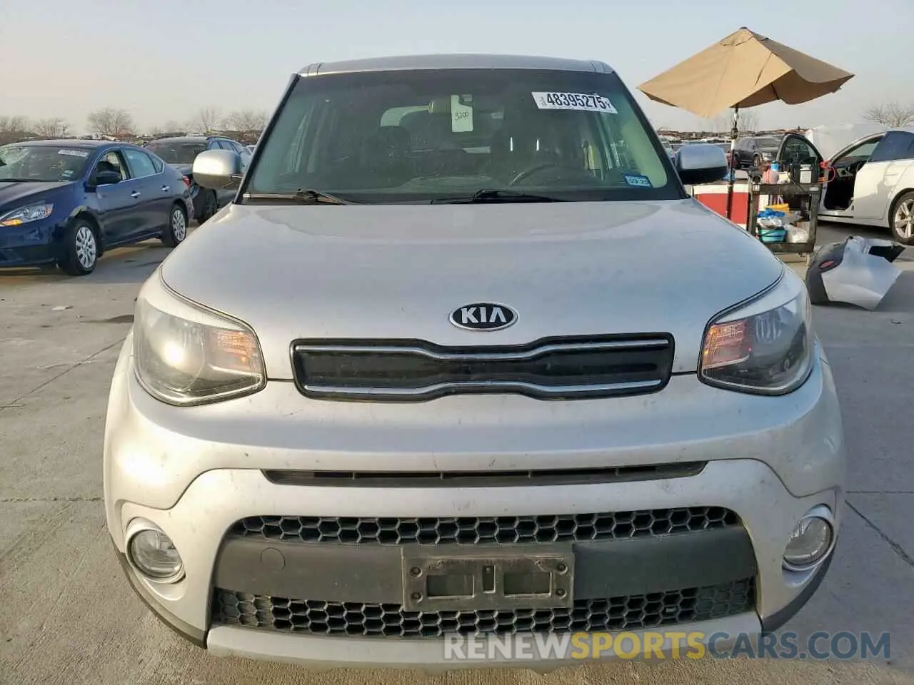 5 fotografías del automóvil dañado KNDJP3A55K7637181 KIA SOUL 2019