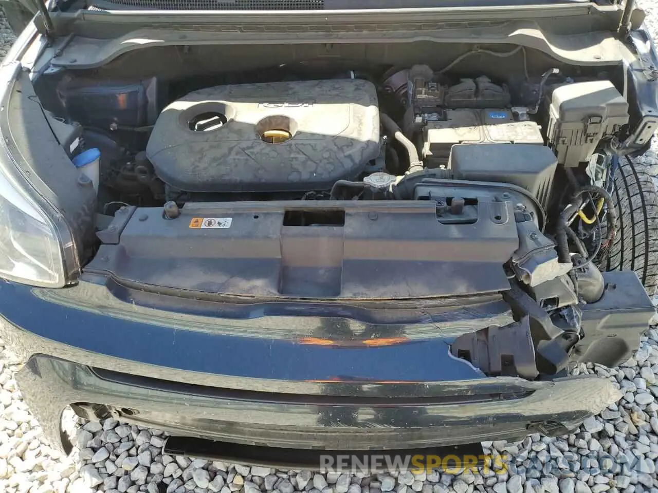 11 fotografías del automóvil dañado KNDJP3A55K7672559 KIA SOUL 2019