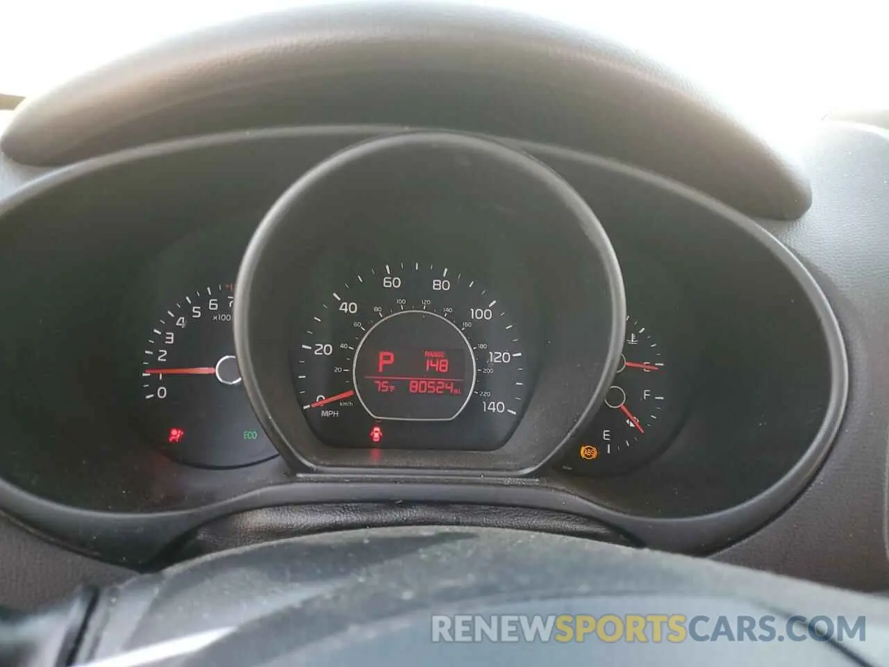 9 fotografías del automóvil dañado KNDJP3A55K7672559 KIA SOUL 2019