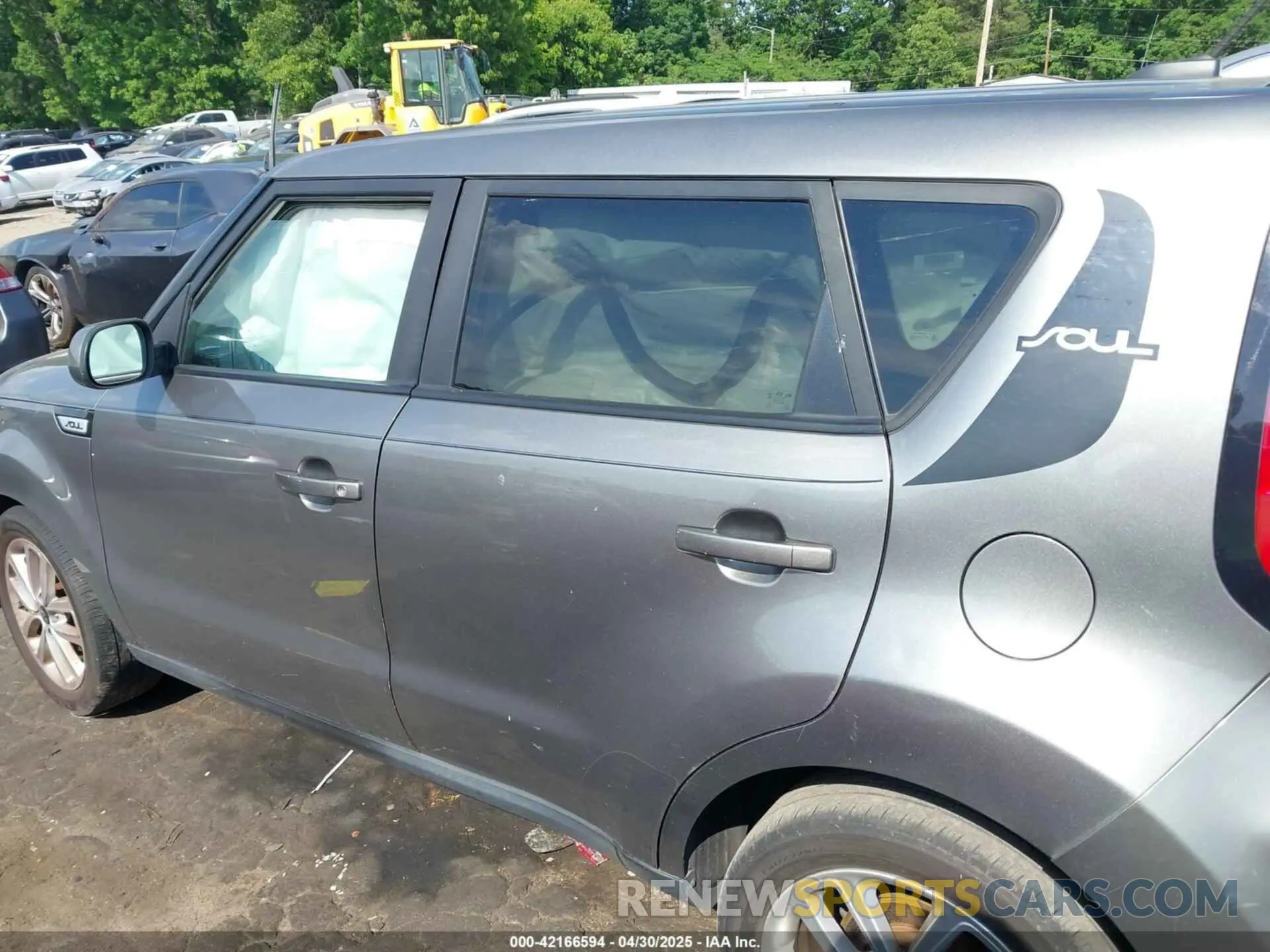 13 fotografías del automóvil dañado KNDJP3A56K7019870 KIA SOUL 2019