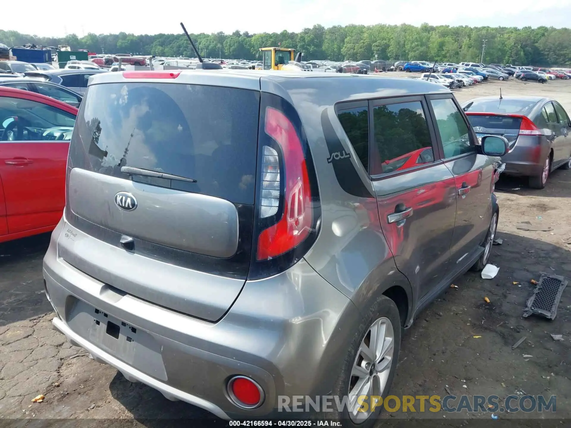 4 fotografías del automóvil dañado KNDJP3A56K7019870 KIA SOUL 2019