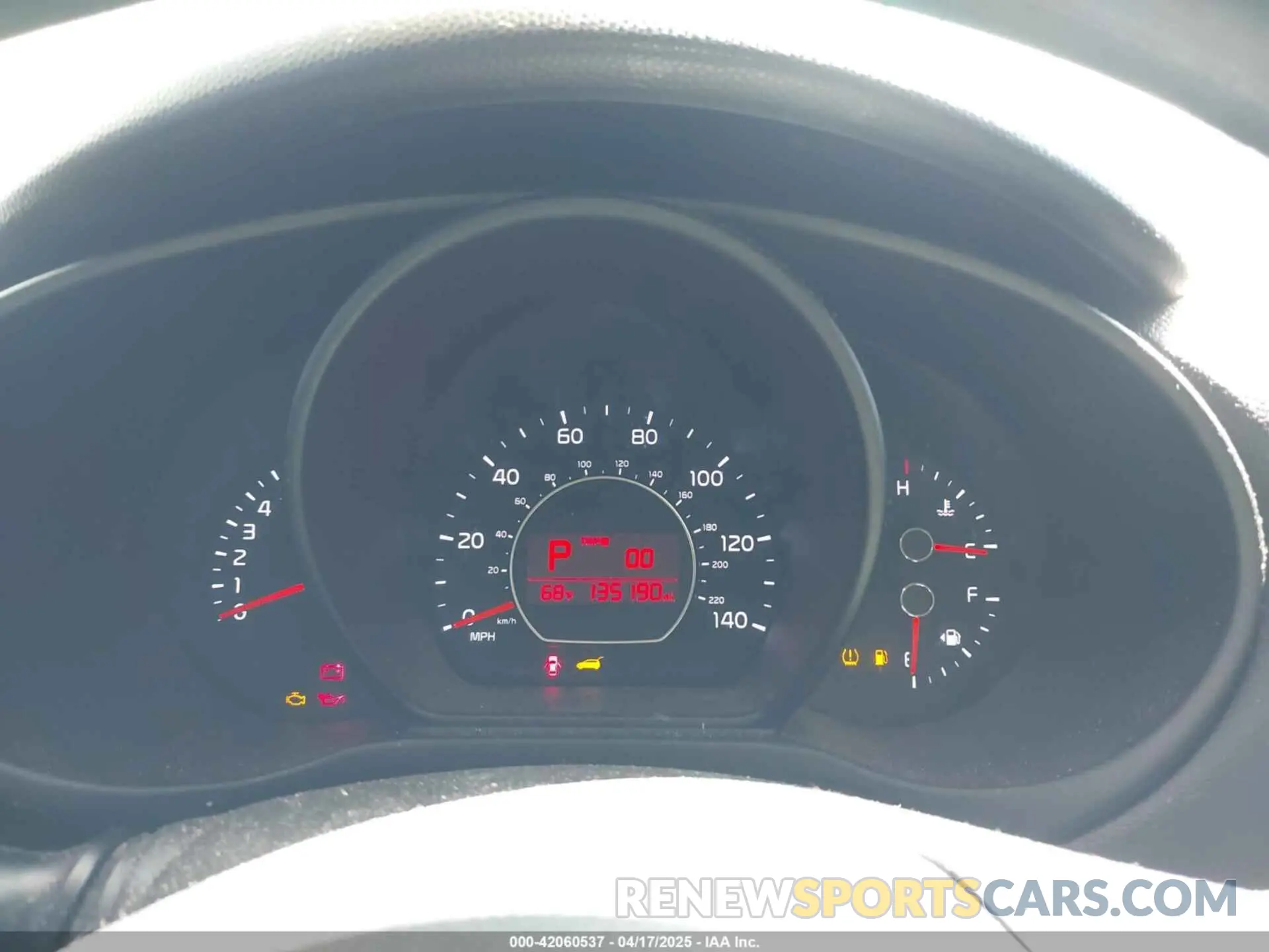7 fotografías del automóvil dañado KNDJP3A56K7673994 KIA SOUL 2019