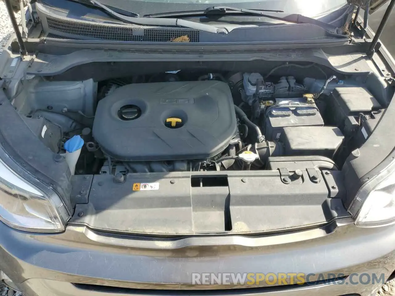 12 fotografías del automóvil dañado KNDJP3A56K7697938 KIA SOUL 2019