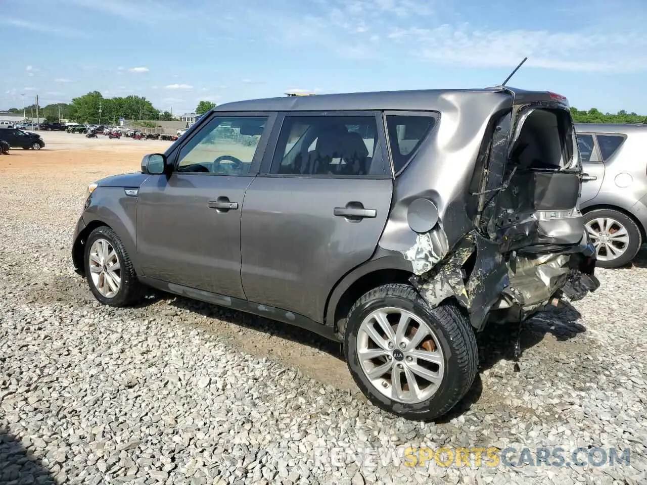2 fotografías del automóvil dañado KNDJP3A56K7697938 KIA SOUL 2019