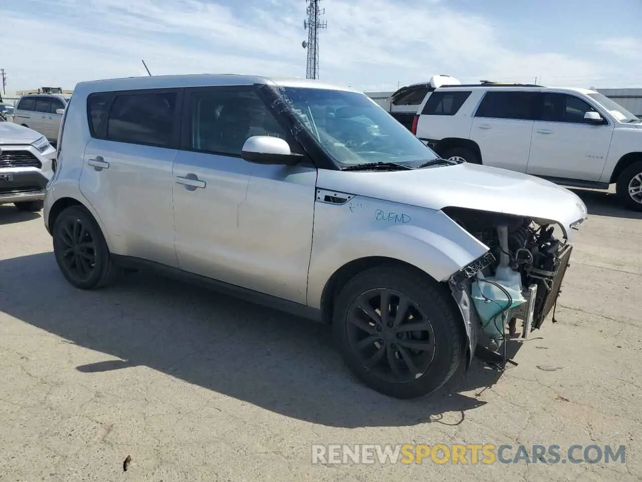 4 fotografías del automóvil dañado KNDJP3A57K7003015 KIA SOUL 2019