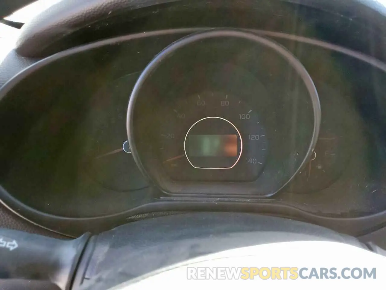 9 fotografías del automóvil dañado KNDJP3A57K7649526 KIA SOUL 2019