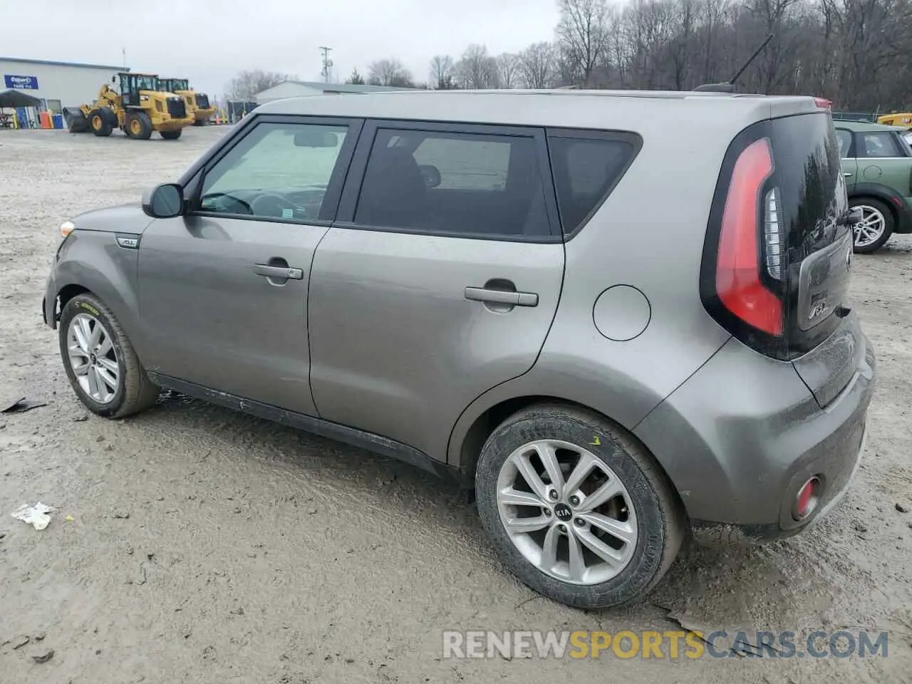 2 fotografías del automóvil dañado KNDJP3A57K7672031 KIA SOUL 2019