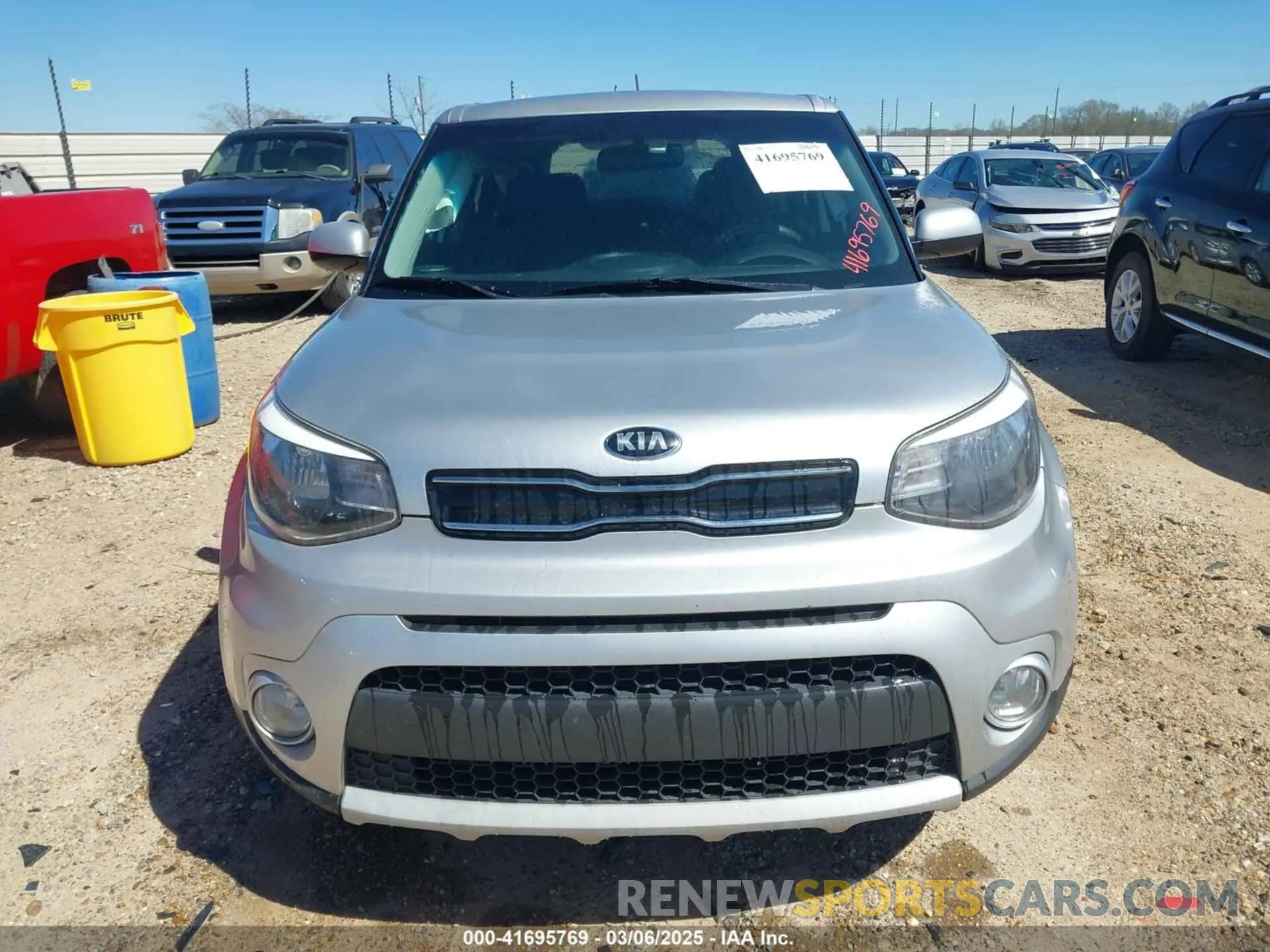 12 fotografías del automóvil dañado KNDJP3A58K7631729 KIA SOUL 2019
