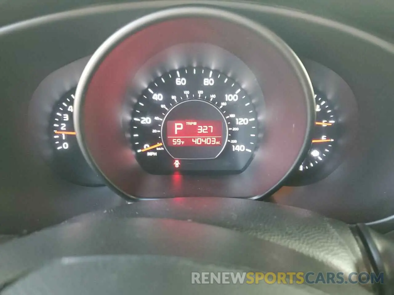 9 fotografías del automóvil dañado KNDJP3A58K7697360 KIA SOUL 2019