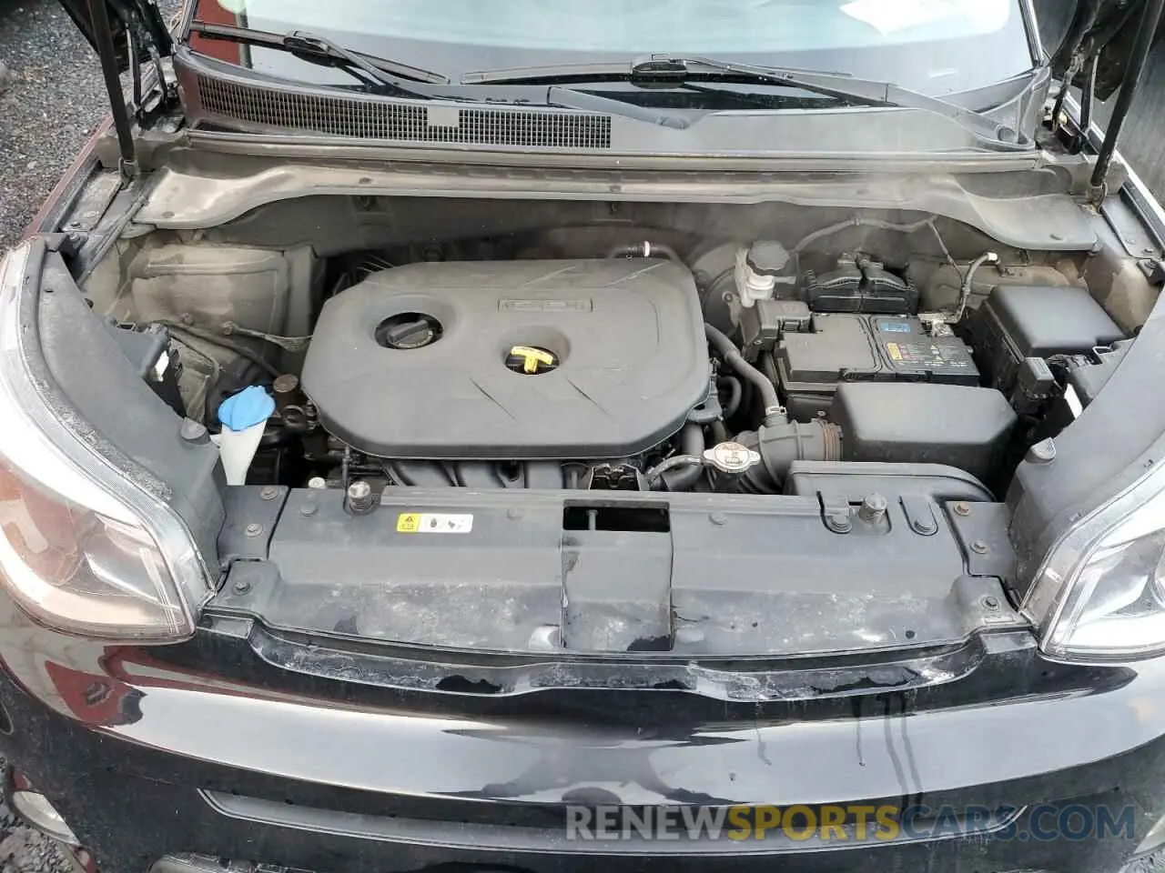 11 fotografías del automóvil dañado KNDJP3A59K7678722 KIA SOUL 2019